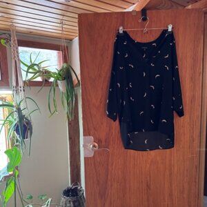 Dynamite Blouse Feathers Sweet detailing on the back